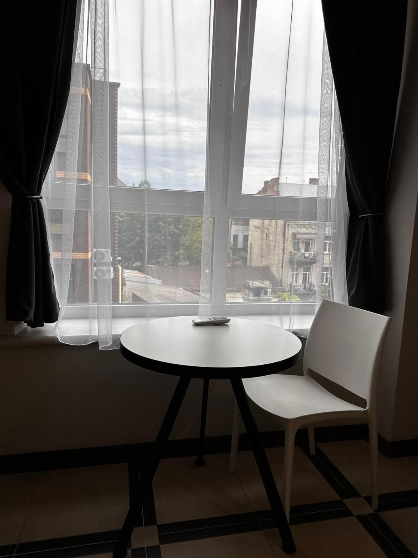 Opera Center Hotel & Apartments Lviv Exterior foto